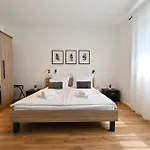 Vila Sportiva With Private Heated Pool *