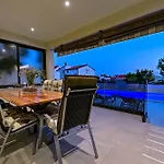 Sportiva With Private Heated Pool Vila