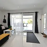 Vila Sportiva With Private Heated Pool Zadar