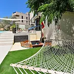 Sportiva With Private Heated Pool Vila *