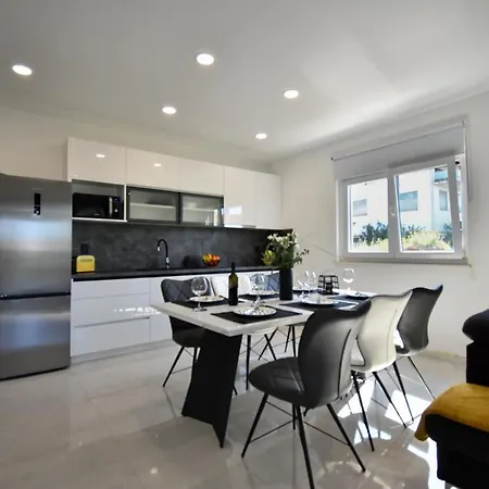 ヴィラ Sportiva With Private Heated Pool *