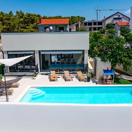 Sportiva With Private Heated Pool *