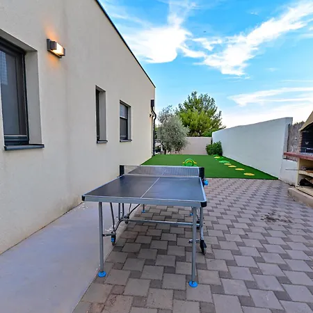 Sportiva With Private Heated Pool Villa Zadar
