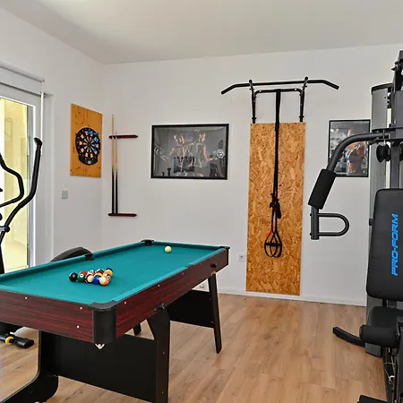 Sportiva With Private Heated Pool Villa *