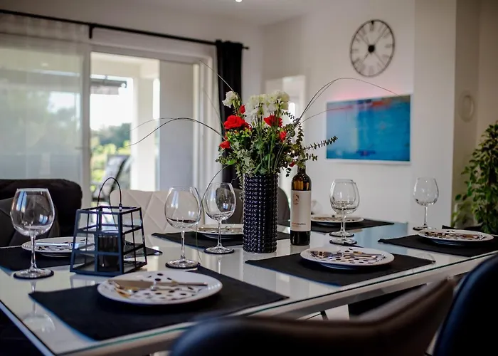 Sportiva With Private Heated Pool Vila Zadar