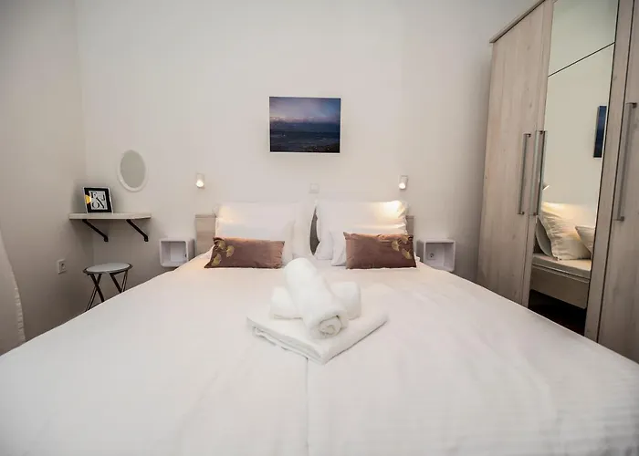 Sportiva With Private Heated Pool Vila