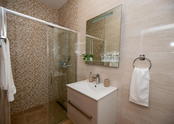 Sportiva With Private Heated Pool * Zadar