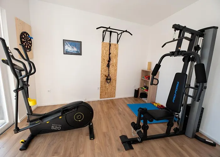 Sportiva With Private Heated Pool Vila Zadar