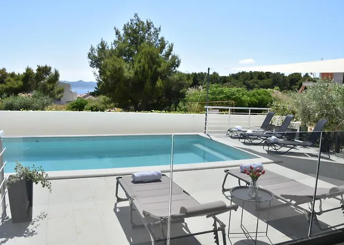 Sportiva With Private Heated Pool * Zadar