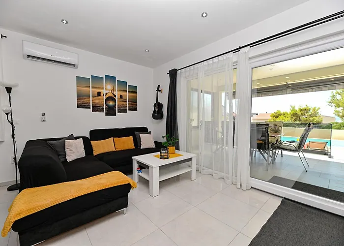 Vila Sportiva With Private Heated Pool